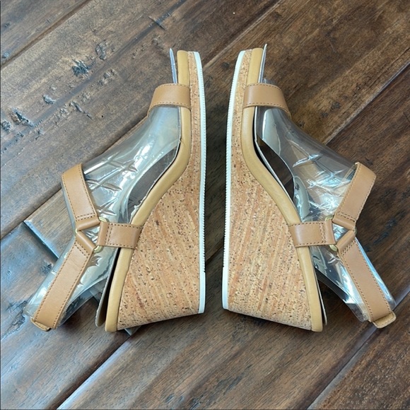 NIB Teva Women's Arrabelle Universal Wedge Sandal Tan Size 7 - Picture 5 of 16